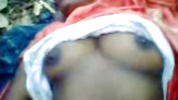 Mama koja voli velike crne pedere ovom puše