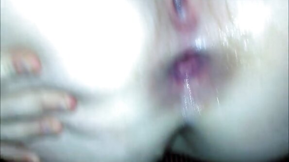 Nevjerojatna jeba usred parka s Valentinom Nappi