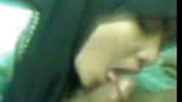 Još jedan solo video razigrane tinejdžerke Cadence Lux