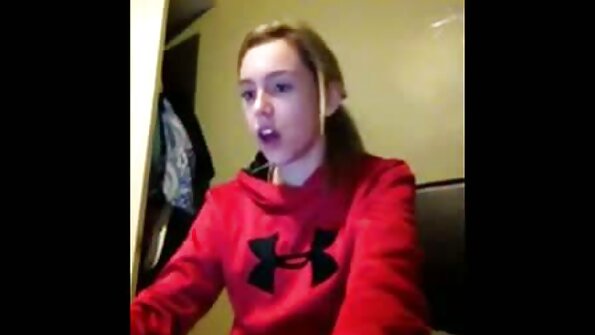 Veliki bikovi prodiru u dupe prelijepe dame Marilyn Mansion