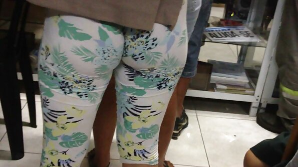 Ribu koja voli sisati jaja jebu dva velika tipa.